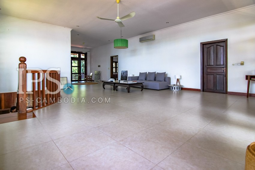 5 Bedroom Villa For Rent in Chroy Changvar, Phnom Penh