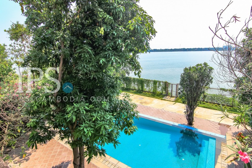 5 Bedroom Villa For Rent in Chroy Changvar, Phnom Penh