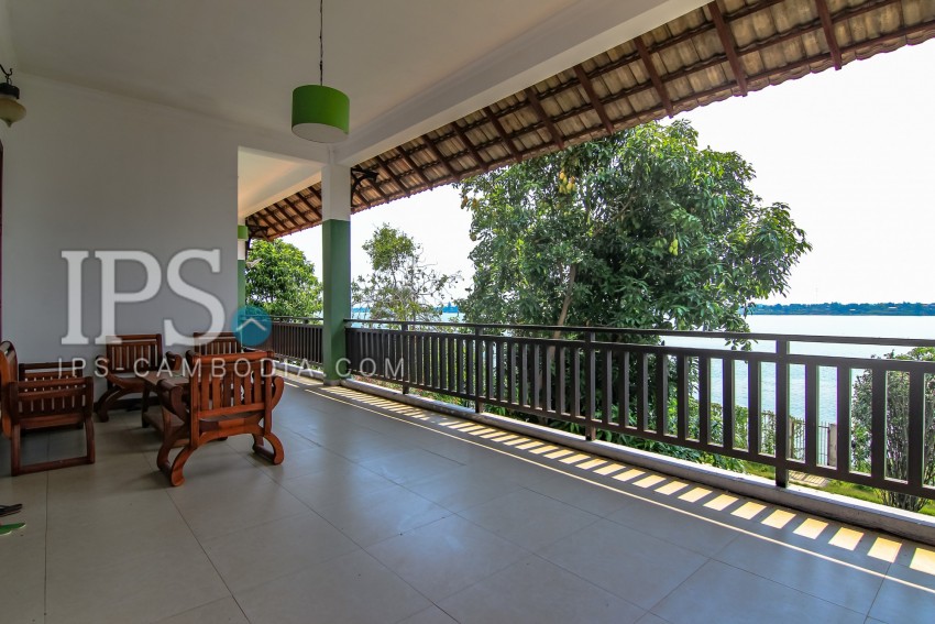 5 Bedroom Villa For Rent in Chroy Changvar, Phnom Penh