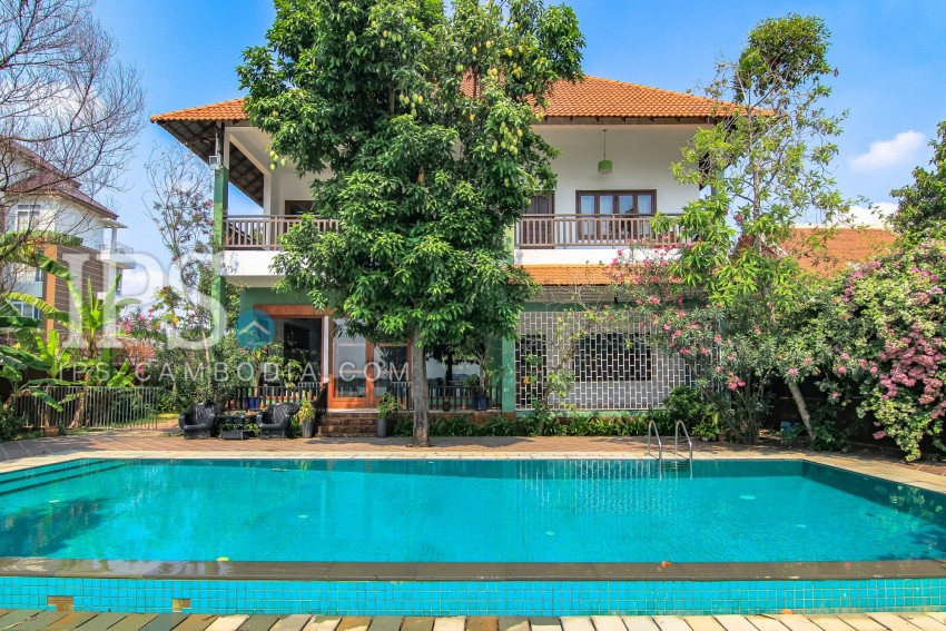 5 Bedroom Villa For Rent in Chroy Changvar, Phnom Penh