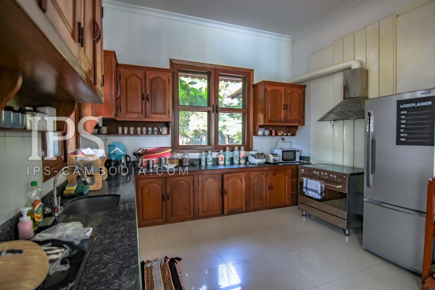 5 Bedroom Villa For Rent in Chroy Changvar, Phnom Penh