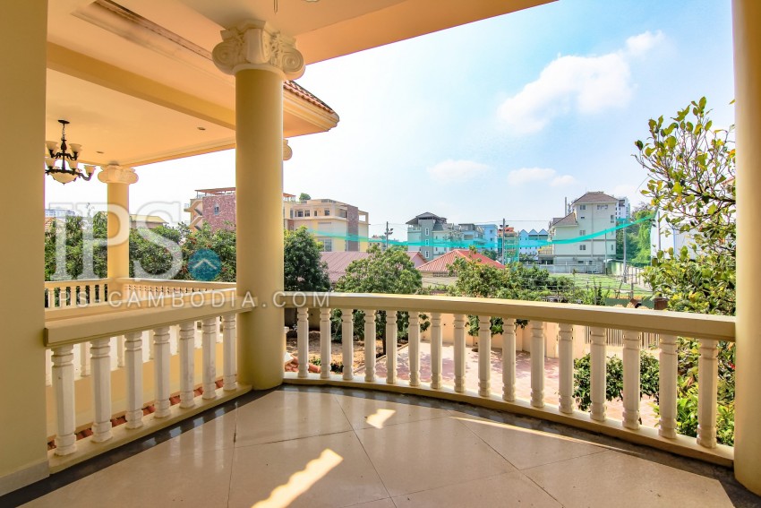 5 Bedroom Villa For Rent - Chroy Changva, Phnom Penh