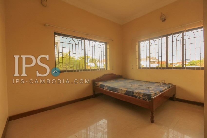 7 Bedroom  Villa For Sale - Slor Kram, Siem Reap