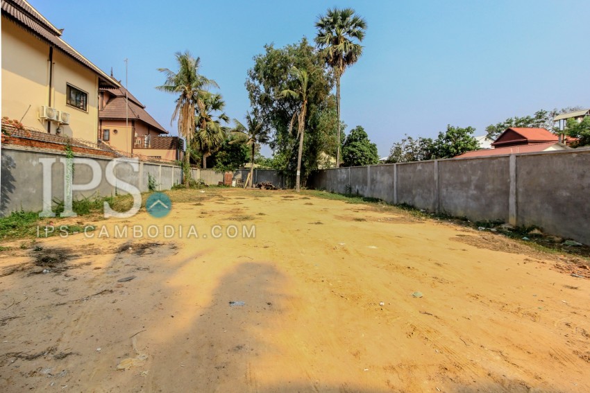 Residential Land with Hard Title For Sale - Svay Dangkum