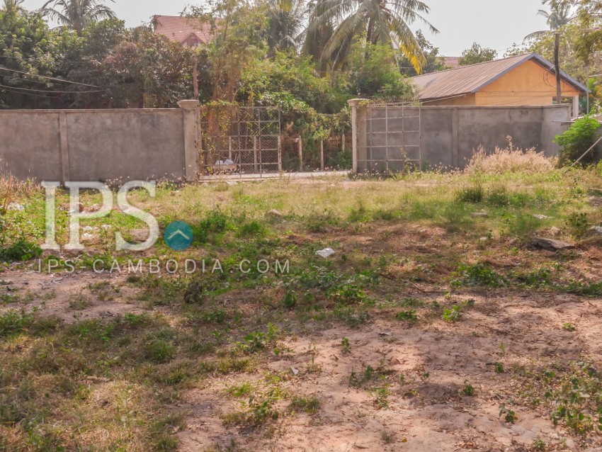  3916 sqm.  Vacant Land For Sale - Slor Kram, Siem Reap