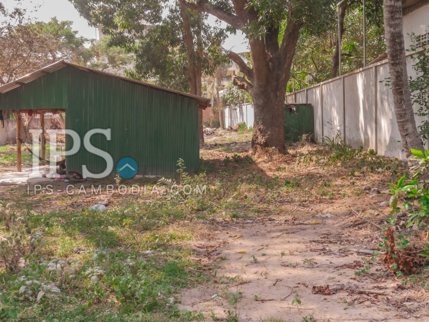  3916 sqm.  Vacant Land For Sale - Slor Kram, Siem Reap