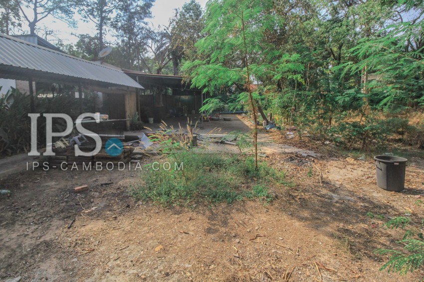 3000 sqm. Land for Sale - River Road , Siem Reap