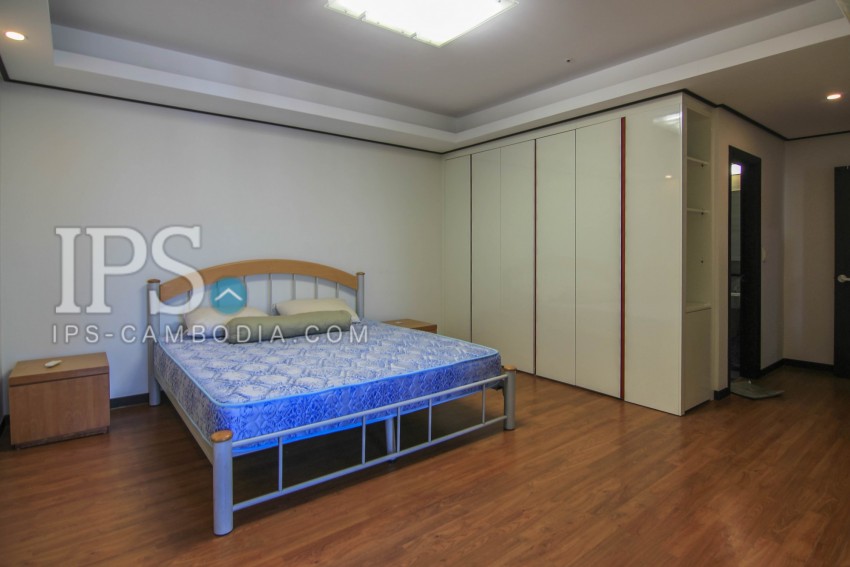 4 Bedroom ApartmentFlat For Rent - BKK1, Phnom Penh