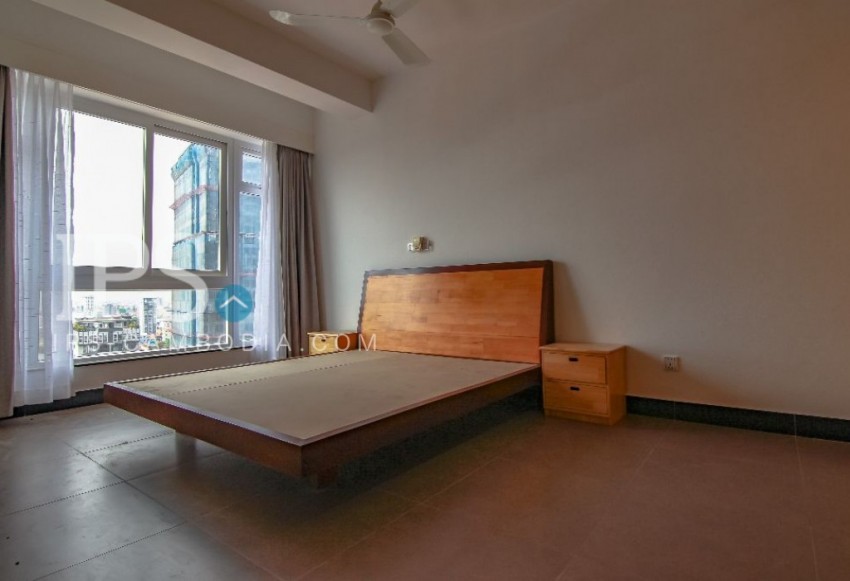 4 Bedroom Serviced Apartment For Rent - Tonle Bassac, Phnom Penh