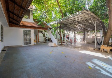 9 Room Villa For Rent - Toul Kork, Phnom Penh thumbnail