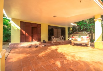 5 Bedroom Villa For Rent - Svay Dangkum, Siem Reap thumbnail