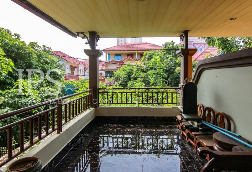 4 Bedroom Villa For Sale - Borey Sopheak Mongkul, Chroy Changvar. Phnom Penh