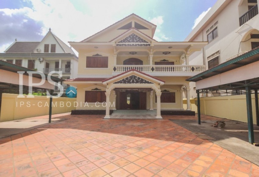 8 Bedroom Commercial Building For Rent - Svay Dangkum, Siem Reap