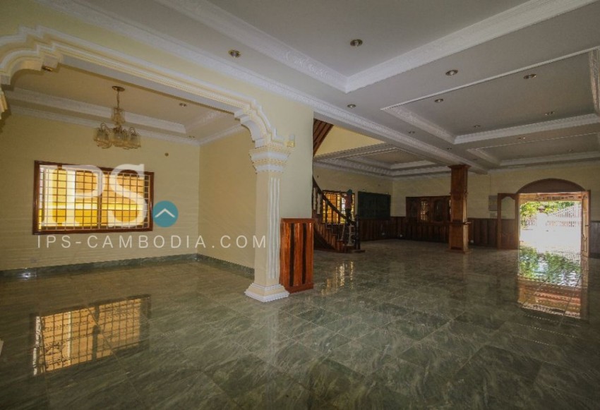 8 Bedroom Commercial Building For Rent - Svay Dangkum, Siem Reap