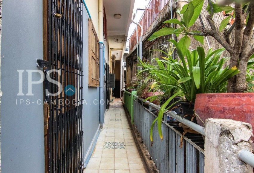 Renovated Loft 1 Bedroom Apartment For Rent - Chakto Mukh, Phnom Penh