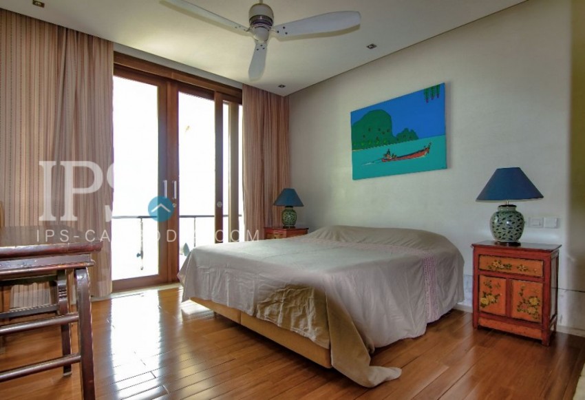 6 Bedroom Renovated Apartment For Rent - Phsar Kandal 1, Phnom Penh