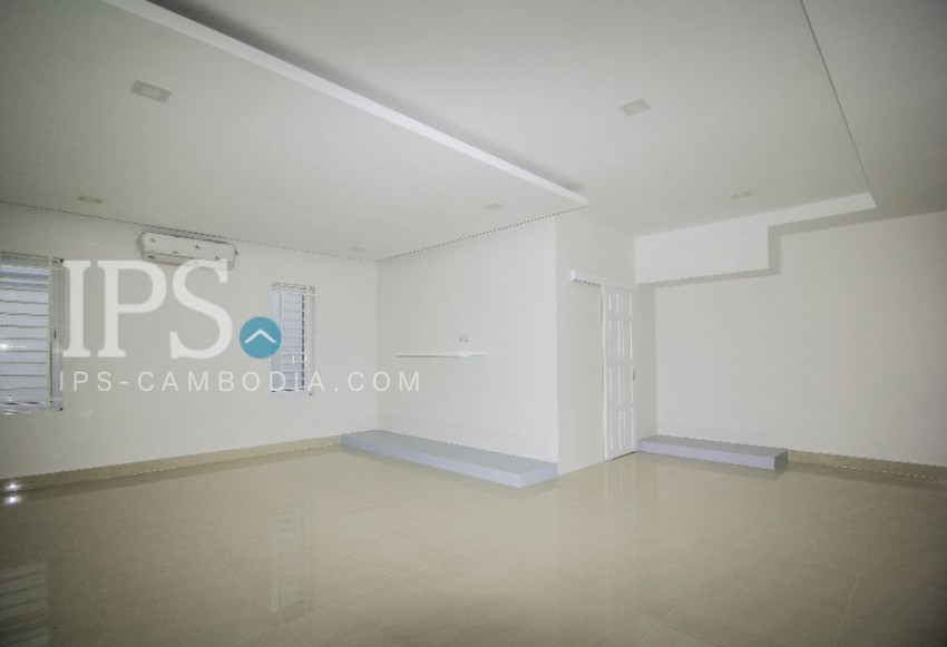 4 Bedrooms Townhouse  for Rent in Siem Reap