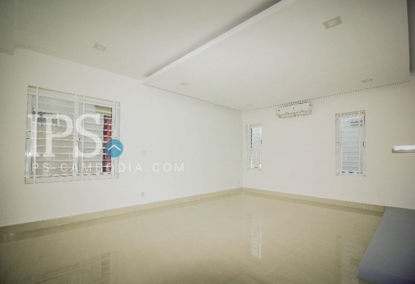 4 Bedrooms Townhouse  for Rent in Siem Reap