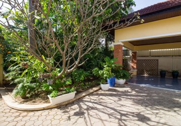 6 Bedroom Villa For Rent - Toul Kork, Phnom Penh thumbnail