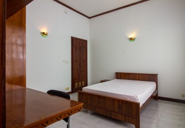 6 Bedroom Villa For Rent - Toul Kork, Phnom Penh thumbnail