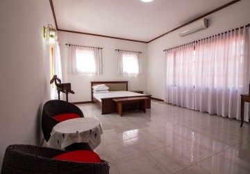 6 Bedroom Villa For Rent - Toul Kork, Phnom Penh thumbnail
