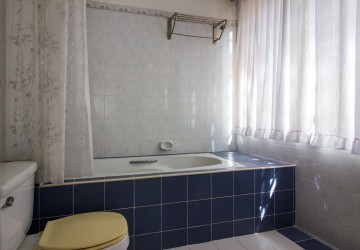 6 Bedroom Villa For Rent - Toul Kork, Phnom Penh thumbnail