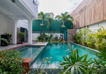 5 Bedroom Villa For Rent - Chaktomukh, Phnom Penh thumbnail