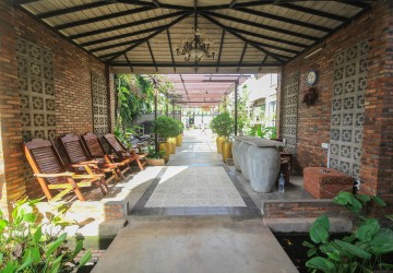 8 Bedroom Villa For Rent - Svay Dangkum, Siem Reap thumbnail