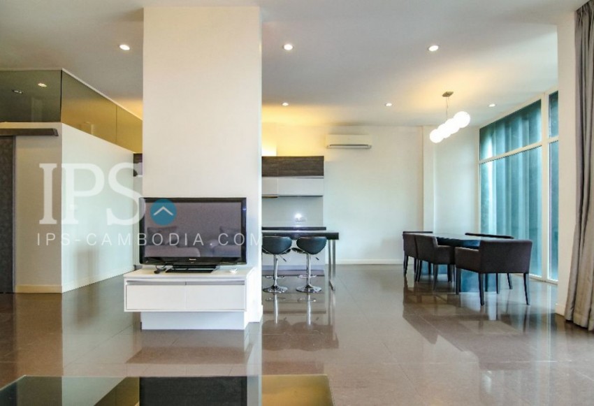 2 Bedroom Apartment For Rent - Tonle Bassac, Phnom Penh