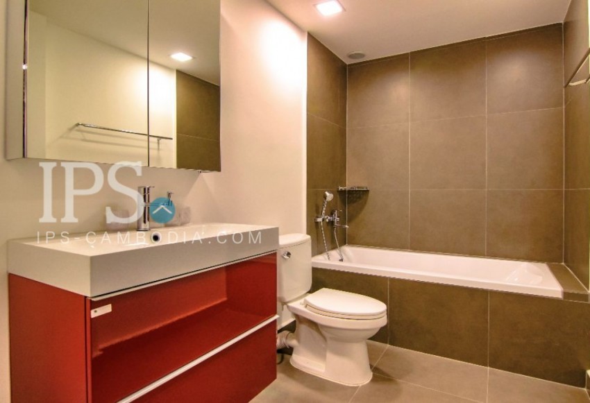 Renovated 4 Bedrooms Apartment For Sale - Ou Ruessei 2, Phnom Penh
