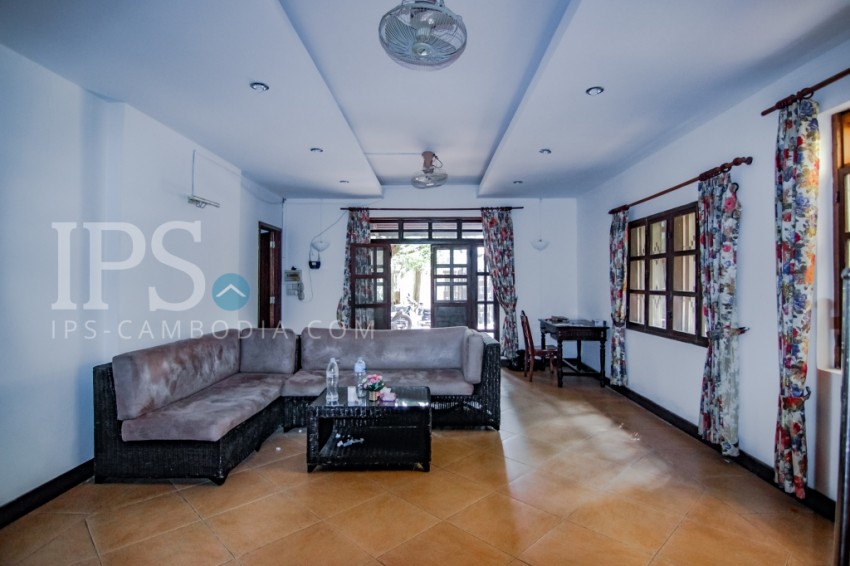 3 Bedroom Apartment for Rent in Boeung Trabek