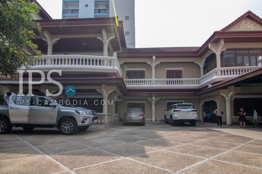 6 Bedroom Commercial  Villa For Rent - Russian Market, Phnom Penh