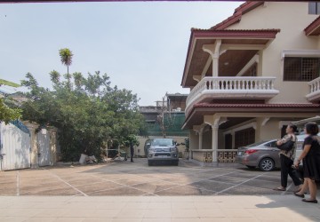 6 Bedroom Villa For Rent - Russian Market, Phnom Penh thumbnail