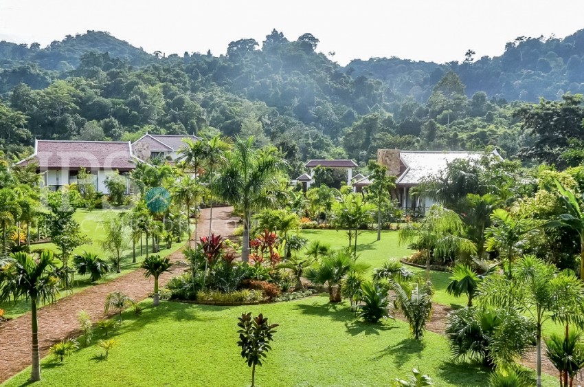 10,674 Sqm Land and 3 Luxury Residences for Sale in Kep- Cambodia
