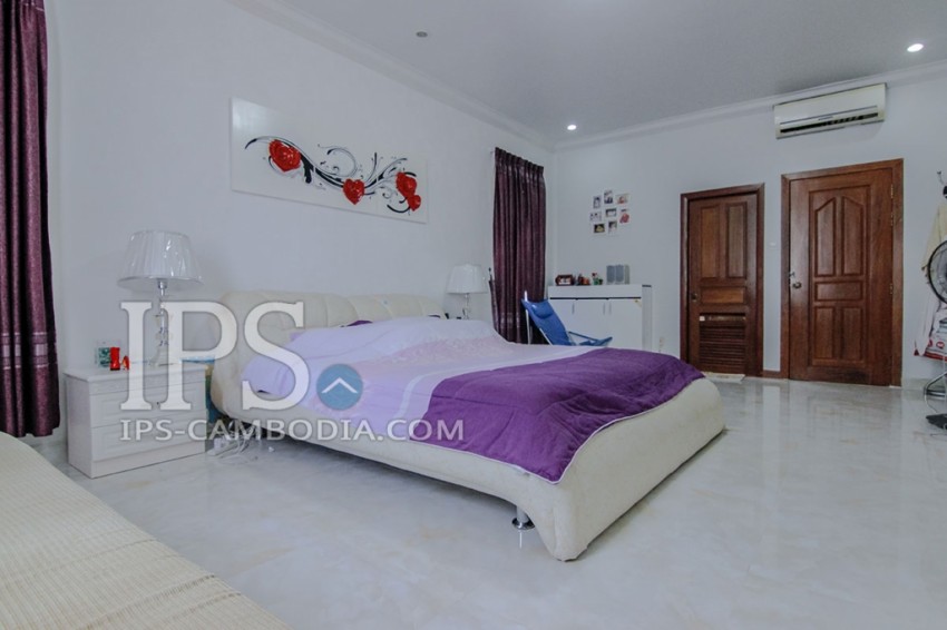 5 Bedroom Villa For Rent - Tonle Bassac , Phnom Penh