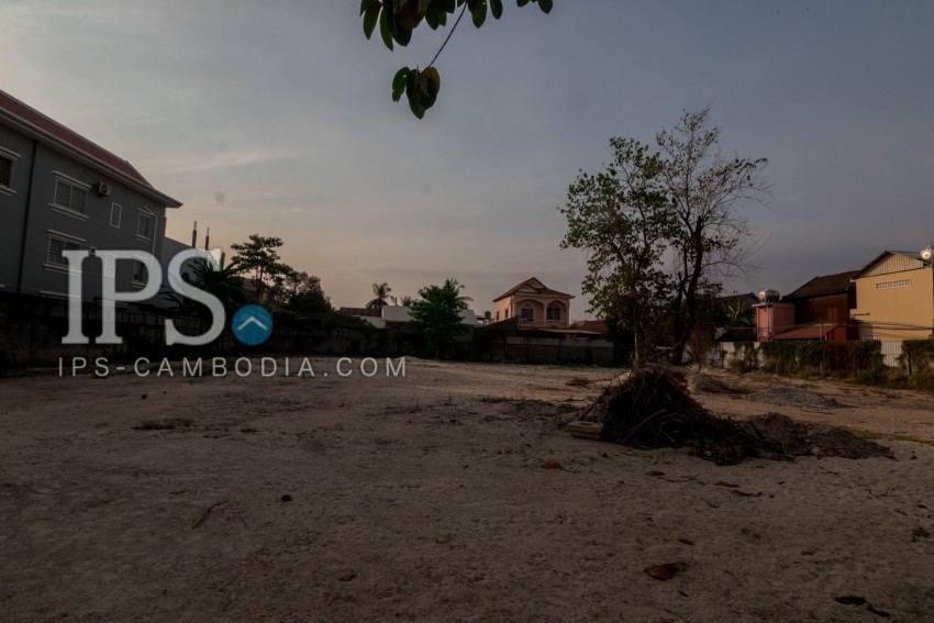   2400 sq.m. Land For Rent - Svay Dangkum, Siem Reap