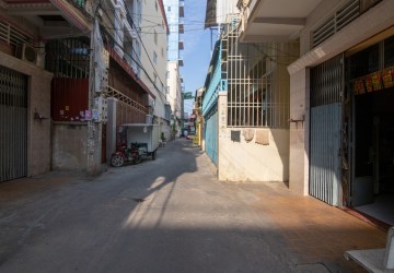 6 Bedroom House  For Sale - Tumnup Teuk, Phnom Penh thumbnail