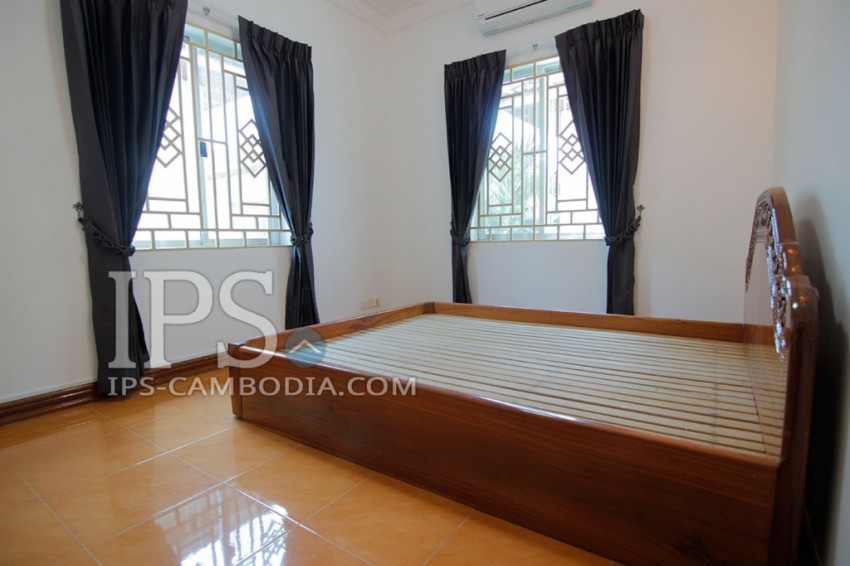 3 Bedroom Villa For Rent-Tonle Bassac, Phnom Penh