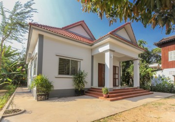 3 Bedroom House For Rent - Slor Kram, Siem Reap thumbnail