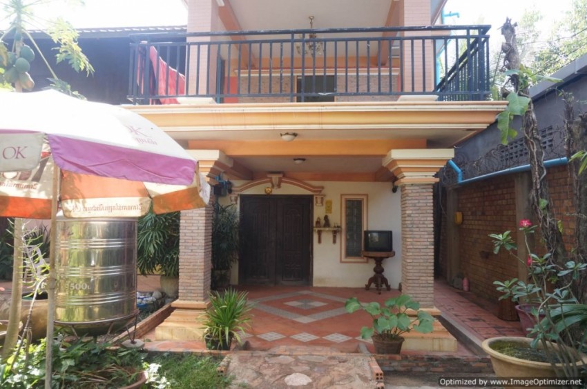 Three Bedroom Wooden House for Rent in Siem Reap