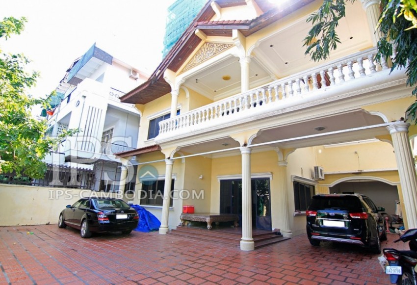 Villa for rent in Phnom Penh Eight Bedroom 3256 IPS Cambodia