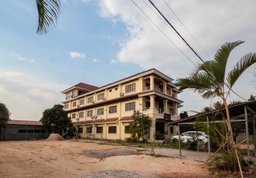 27 Rooms Hotel For Rent - Svay Dangkum, Siem Reap thumbnail