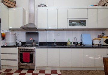 2 Bedroom Apartment For Rent - Phsar Thmei 3, Phnom Penh thumbnail