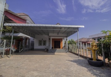 3 Bedroom Villa For Rent - Svay Dangkum, Siem Reap thumbnail