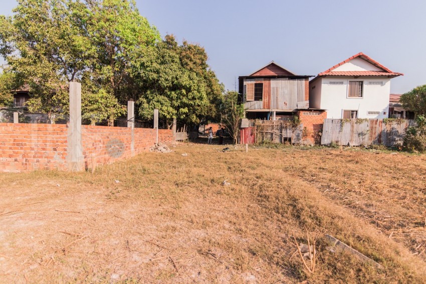 798 sq.m Land For Sale - Svay Dangkum, Siem Reap