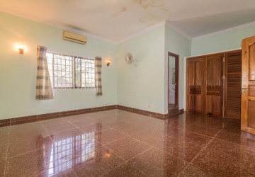 5 Bedroom Villa For Rent - Slor Kram, Siem Reap thumbnail