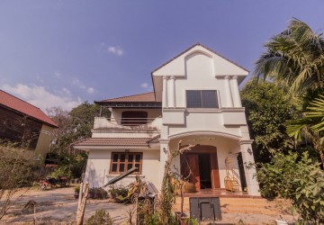 5 Bedroom Villa For Rent - Slor Kram, Siem Reap thumbnail