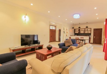 4 Bedroom Villa For Sale - Svay Dangkum, Siem Reap thumbnail