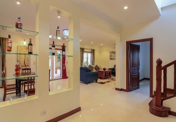 4 Bedroom Villa For Sale - Svay Dangkum, Siem Reap thumbnail