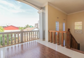 4 Bedroom Villa For Rent - Slor Kram, Siem Reap thumbnail